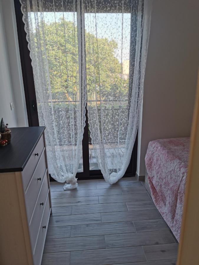 Romantic Apartment For Two On The Sea Замбратия Екстериор снимка